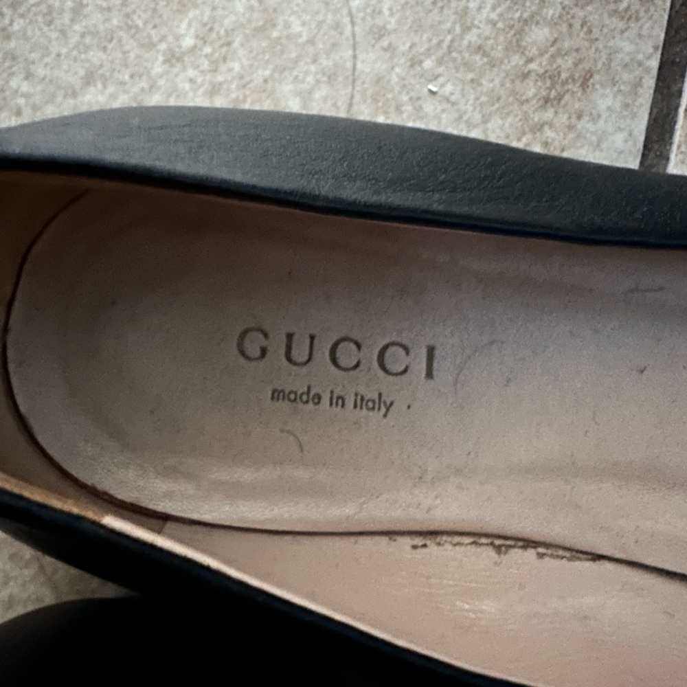 Gucci. Pre loved horsebit flats